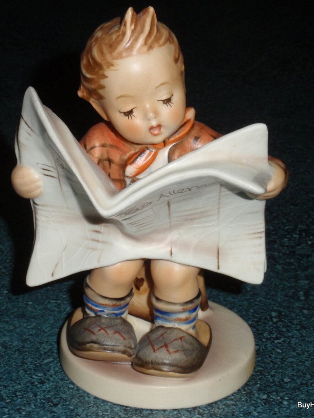 "Latest News" Goebel Hummel Figurine #184 TMK6 Boy Reading Newspaper - GIFT!